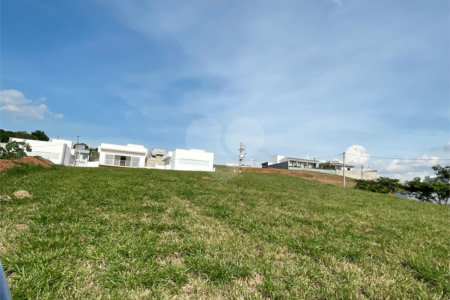 Terreno a venda no Condomínio Residencial Santa Isabel
