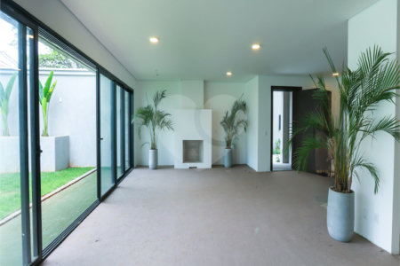 Casa à venda com 4 suítes no condomínio Casa Jardim Itaverá, São Paulo - SP