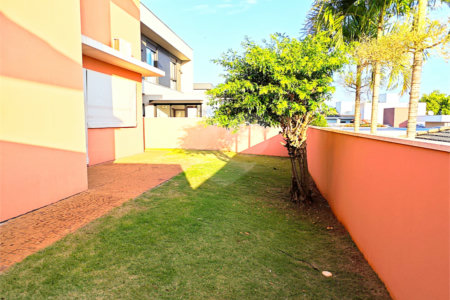 Exclusividade e Sofisticação no Swiss Park: O Sobrado Perfeito em São Carlos, com, 3 suites,2 salas, área Gourmet, persianas blackout automatizadas.