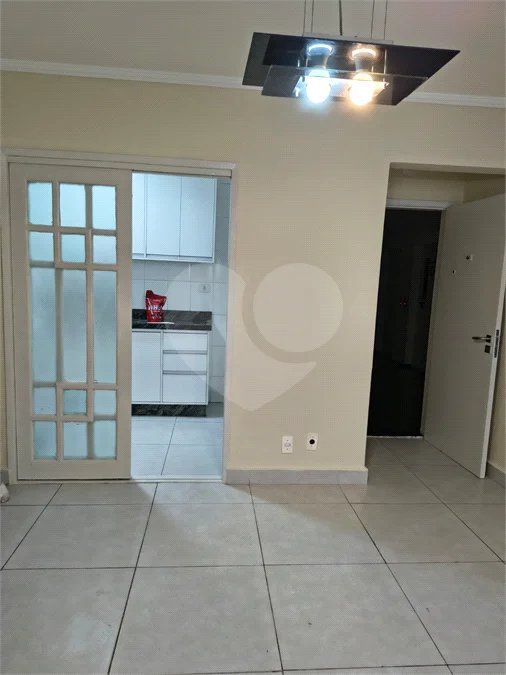 Apartamento com 2 Dormitórios , amplo com 77 metros e com vaga de garagem fixa
