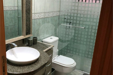 Apartamento na Saúde 126m² 3 dorm/3vagas Aceita permuta por imóvel na praia