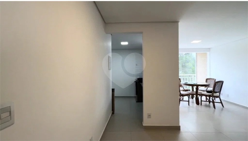 Cobertura Triplex com Mobilia parcial em Itapetinga Atibaia