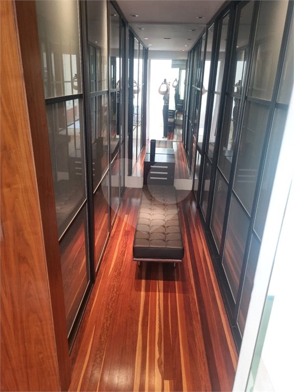 Apartamento à venda com 2 suítes em Cerqueira César, São Paulo, SP