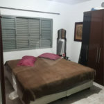 Casa térrea com amplo terreno
