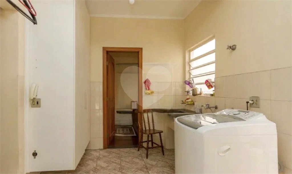 Sobrado à Venda e Locação no Campo Belo | 700 m² de Área Construída | 7 Dormitórios | 3 Suítes | 5 Vagas