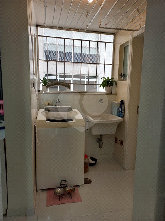Apartamento com 88m², 3 dormitórios e 2 suítes próximo ao Parque do Ibirapuera e Metrô Ana Rosa.