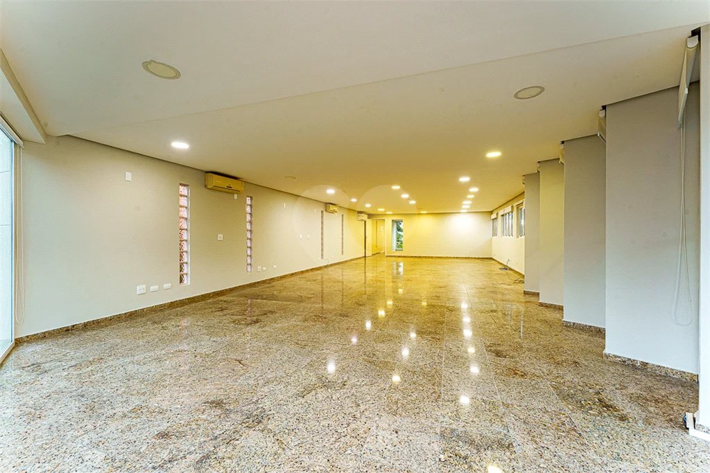 Prédio inteiro comercial á venda e locação na Vila Leopoldina.