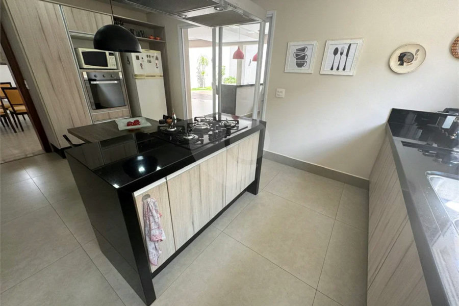 Casa de alto padrão à venda no Morada do Engenho em Piracicaba - SP.