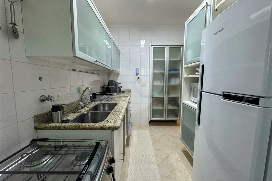 Apartamento à venda com 3 suítes em Riviera de São Lourenço, Bertioga, SP