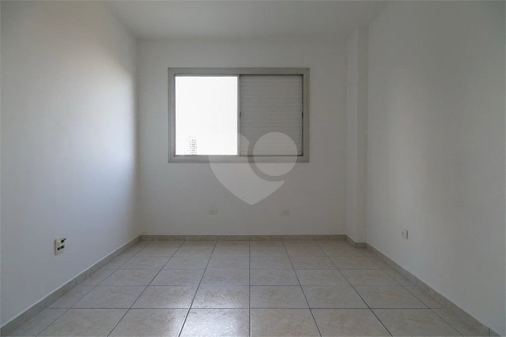 Apartamento no Cambuci com 2 dormitórios e vaga à venda