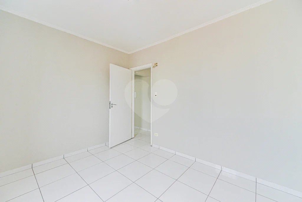3 Quartos 0 Suites 2 Banheiros 0 Vagas 76 Área Útil 113 Área Total.