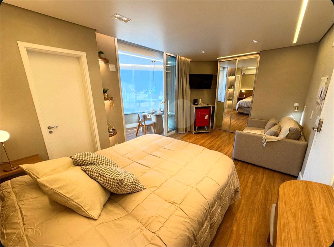 Apartamento com 35m², 1 dormitório, à venda na Bela Vista