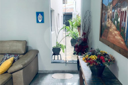 CASA TERREA NO CENTRO