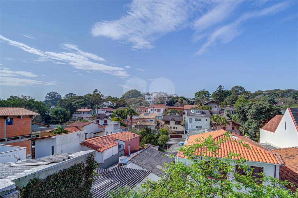 Sobrado para alugar com 3 suítes em Alto da Boa Vista, São Paulo, SP