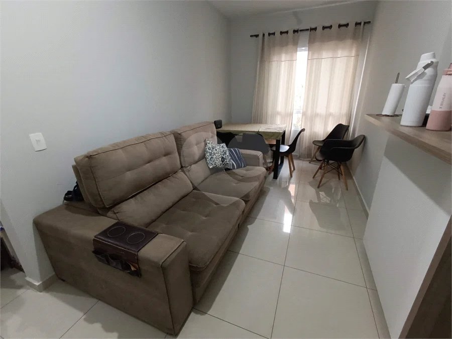 Excelente apartamento com 2 dormitórios