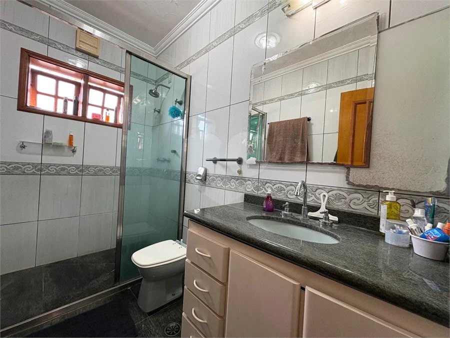 Casa a Venda no Condomínio Vista Alegre - Sede em Vinhedo/SP