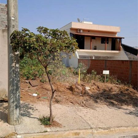 Terreno plano contendo 160,00 m² .