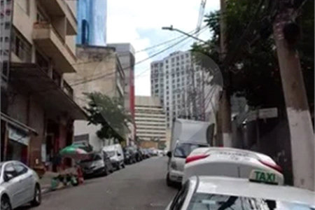 Apartamento na Liberdade para venda