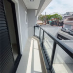 Casa com 155m² , 3 dormitórios , sendo 1 suíte , 4 vagas , à venda no Parque das Nações em Santo André.