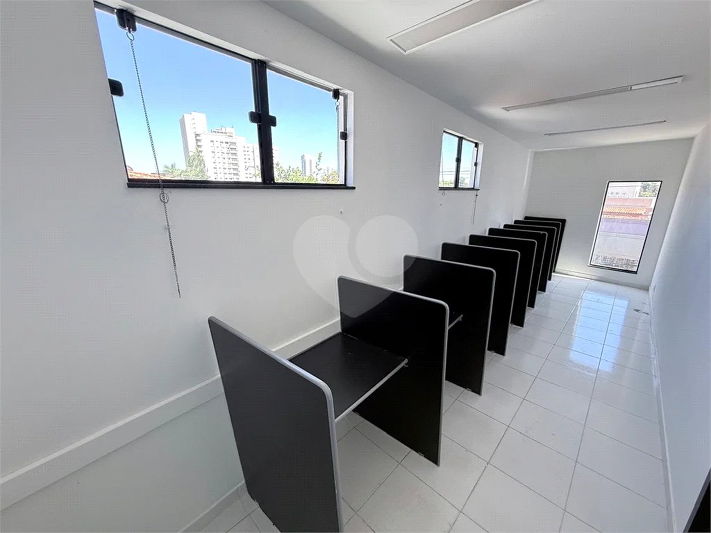 Prédio Comercial de Alto Padrão em Localização Nobre
