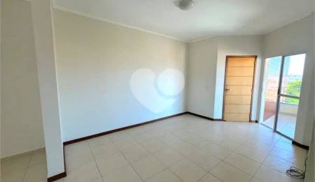 Apartamento à venda com 2 quartos, sendo 1 suíte,  em Parque Santa Marta, São Carlos, SP