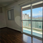 Apartamento à venda no bairro Santa Cecília.