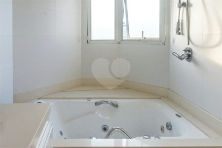 VILA NOVA CONCEIÇÃO - 216 M² - 4 VAGAS