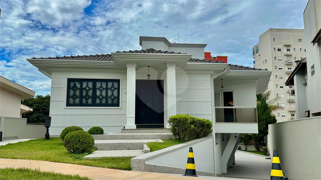 Casa a venda no Parque Faber Castell I