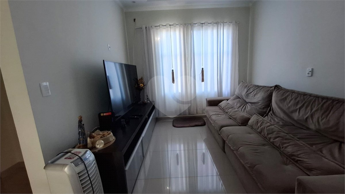 Casa Térrea de Alto Padrão à Venda – Próxima ao Shopping