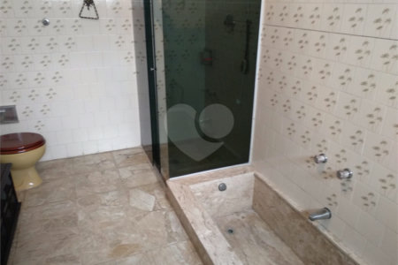 Sobrado à venda com 3 quartos, sendo 1 suíte, em Vila Mascote, São Paulo, SP