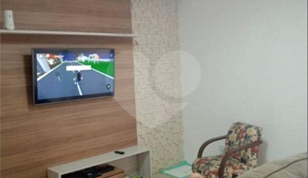 Casa à venda com 2 quartos, sendo 1 suíte,  em Vila Anastácio, São Paulo, SP