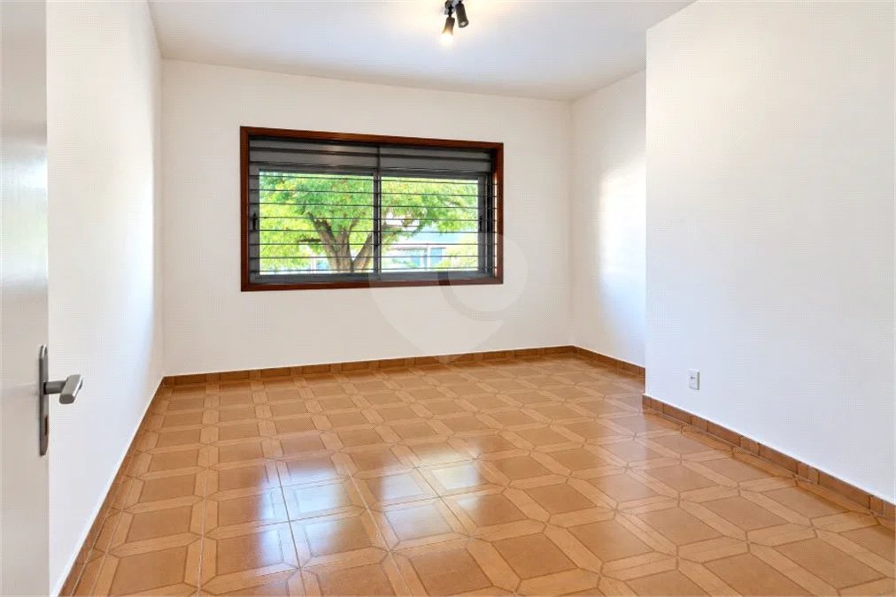 Casa á venda com 253 m² - Jardim da Saúde