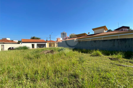 Terreno a venda no Parque dos Timburis