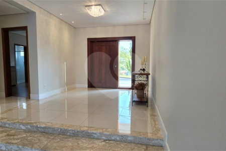 Casa à venda com 7 quartos, sendo 5 suítes, em Residencial Jardim Primavera, Louveira, SP