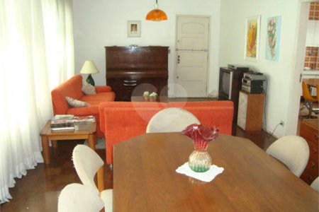 Casa sobrado a venda com 3 dormitórios na mooca.Aceita Permuta.