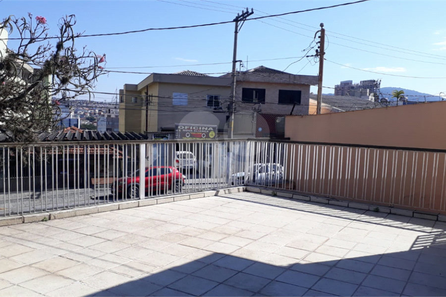 BELA CASA 274 M² C/ 3 QUARTOS 1 SALA 1 COZINHA 3 BANHEIROS 2 VAGAS Para Estacionamento coberta P/ VENDA NA V N Cachoeirinha
