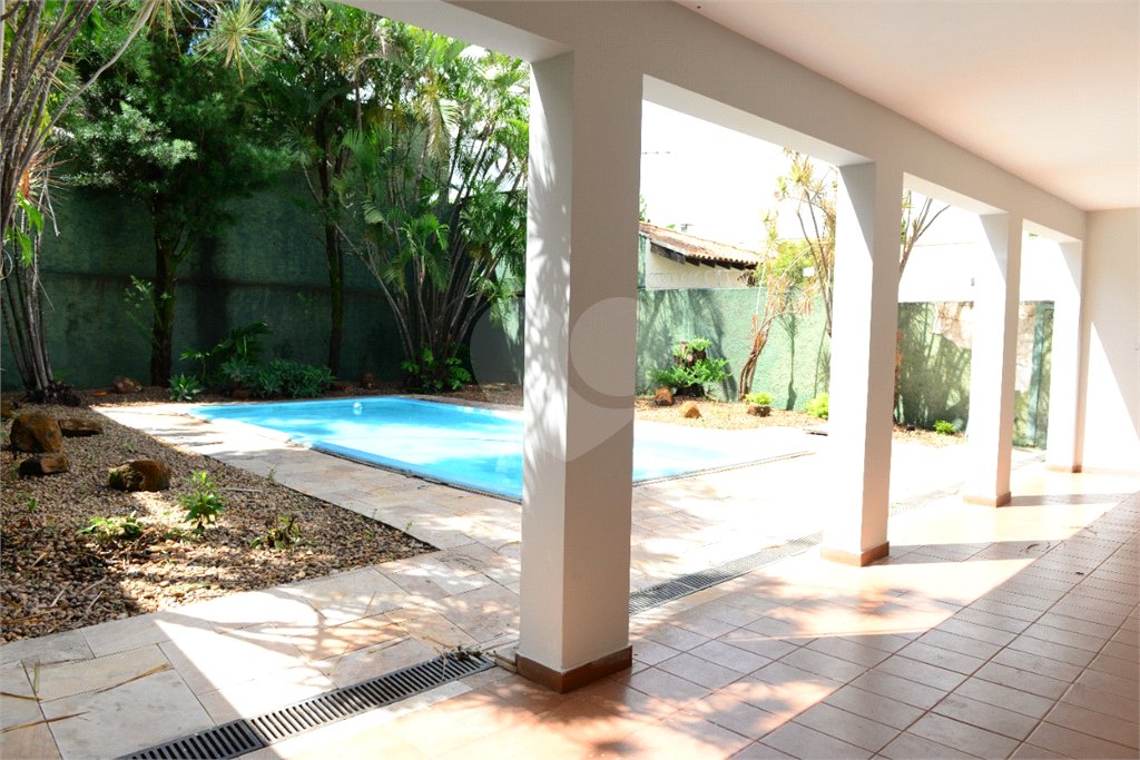 Casa térrea em Araraquara/SP.