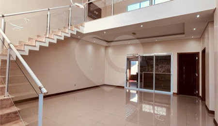 Casa à venda com 3 suítes no condomínio Village Damha III, São Carlos - SP