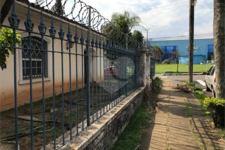 CASA À VENDA COLOCADA COM A SANTA CASA