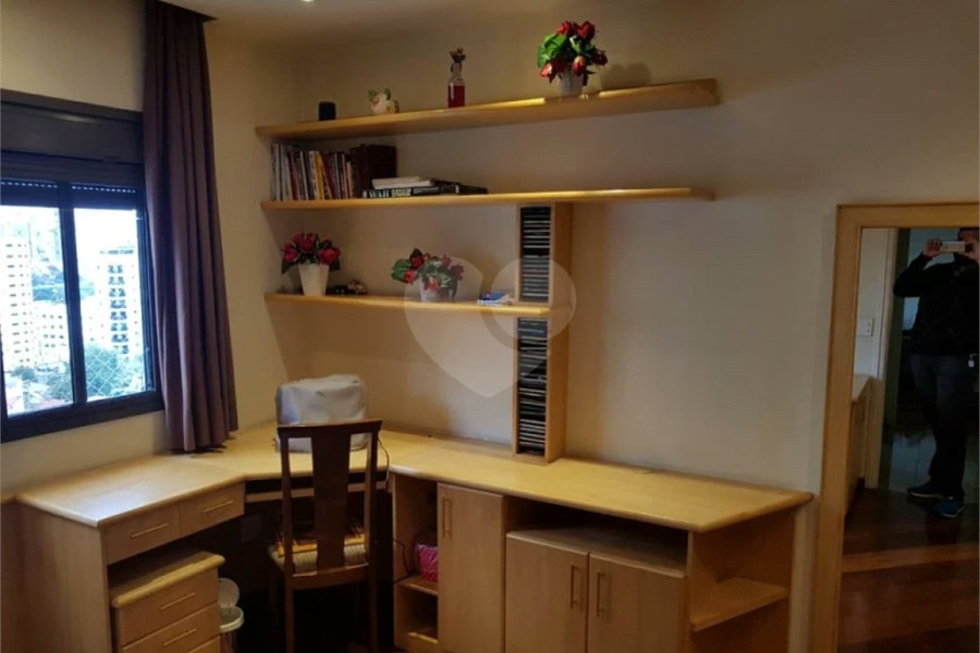 Apartamento 4 dormitórios na Saúde