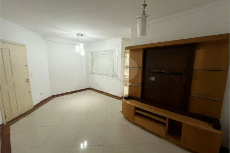 Apartamento à venda com 3 quartos, sendo 1 suíte, em Saúde, São Paulo, SP