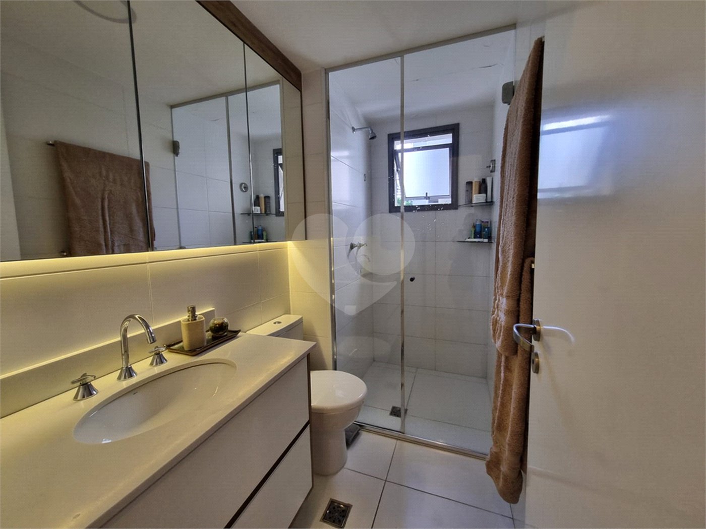 Apartamento venda. Domy Vila Mariana. 2 quartos (1 suíte). 1 vaga. Entrar e morar