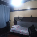 Casa com 60m², 2 dormitórios, 2 vagas, à venda na Vila Fachini