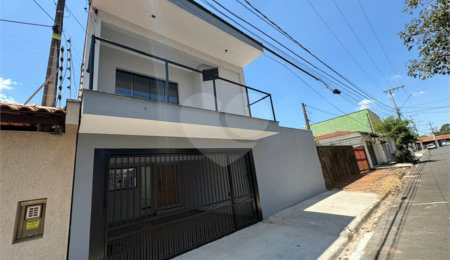 Casa à venda com 3 quartos, sendo 1 suíte,  em Jardim Munique, São Carlos, SP
