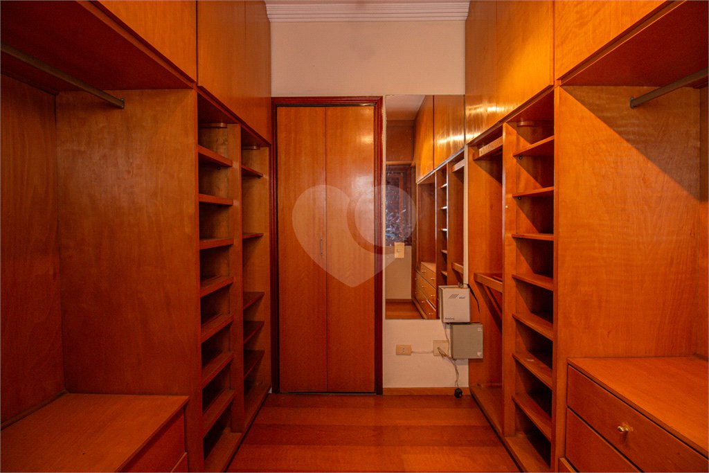 Casa à venda com 3 suítes em Chácara Flora, São Paulo, SP