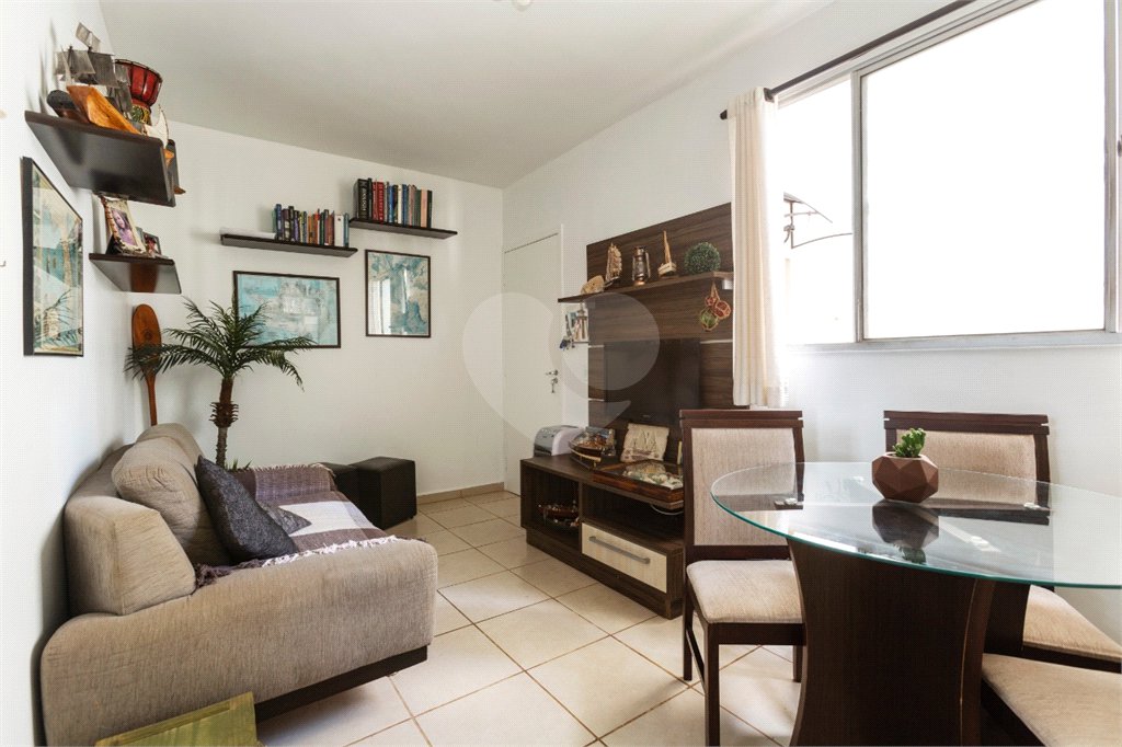 Apartamento no Condomínio Allure .
