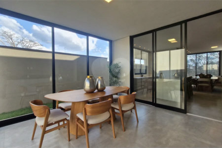 Casa Térrea de Alto Padrão no Condomínio Elementum | Totalmente Mobiliada e Decorada, 3 Suítes e Piscina