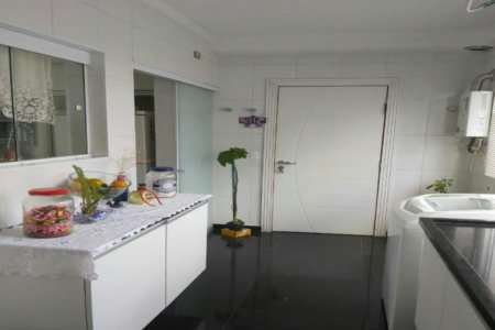Apartamento à venda com 3 quartos, sendo 1 suíte, em Vila Andrade, São Paulo - SP