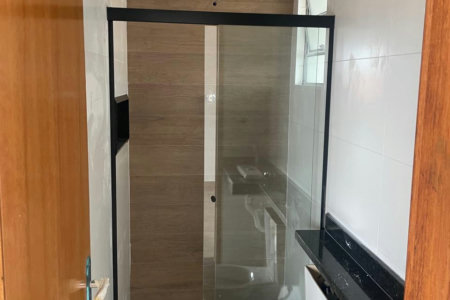 Sobrado à venda com 2 quartos, sendo 1 suíte, em Jardim Princesa, Praia Grande - SP