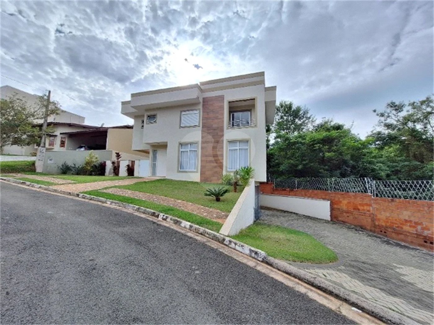 Casa para Locação no Condomínio Bosque dos Cambarás em Valinhos/SP